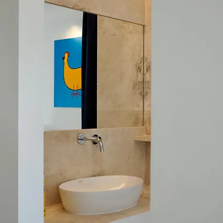 Kiwi Apartment *