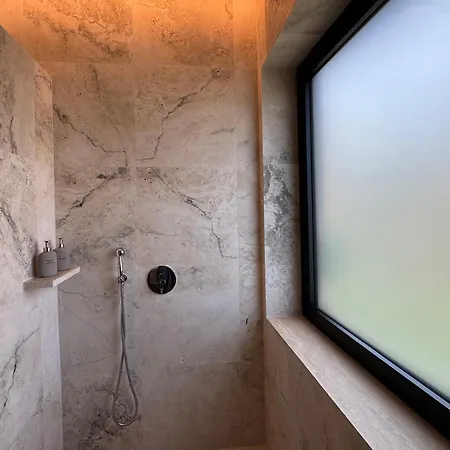 Kiwi Appartement Latina